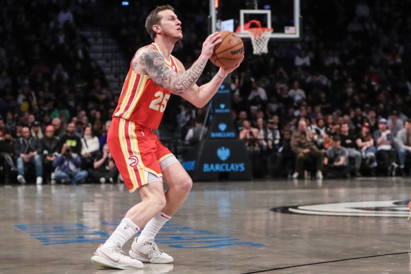 尼克斯签约加里森-马修斯,训练营竞争一触即发 尼克斯签约加里森-马修斯,训练营竞争一触即发